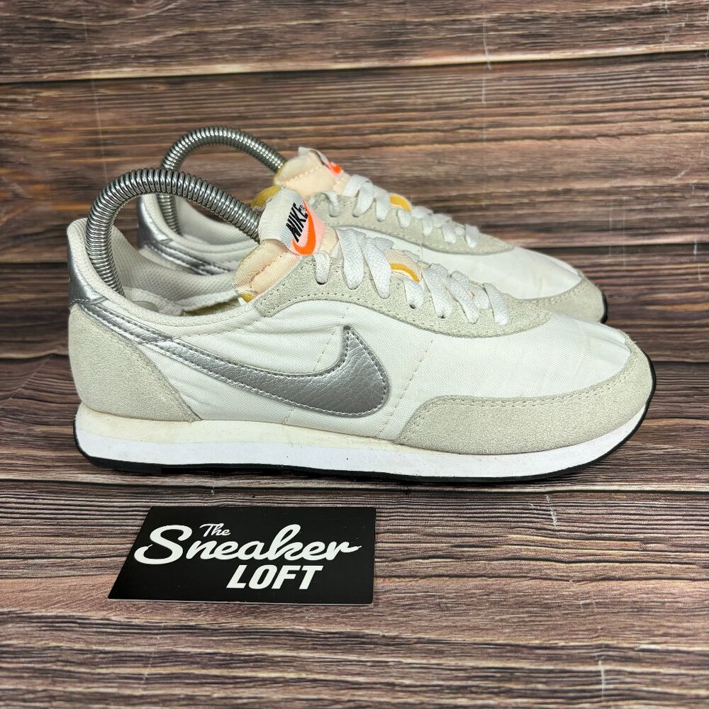 Nike Women's Waffle Trainer 2 White‎ Women's Athletic Shoes Size 7